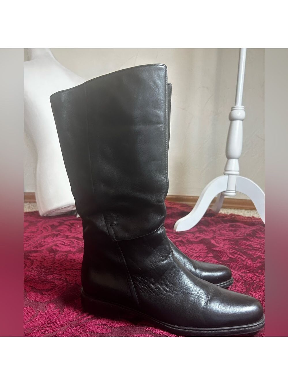 Classic Black Leather Women's Boots 9M